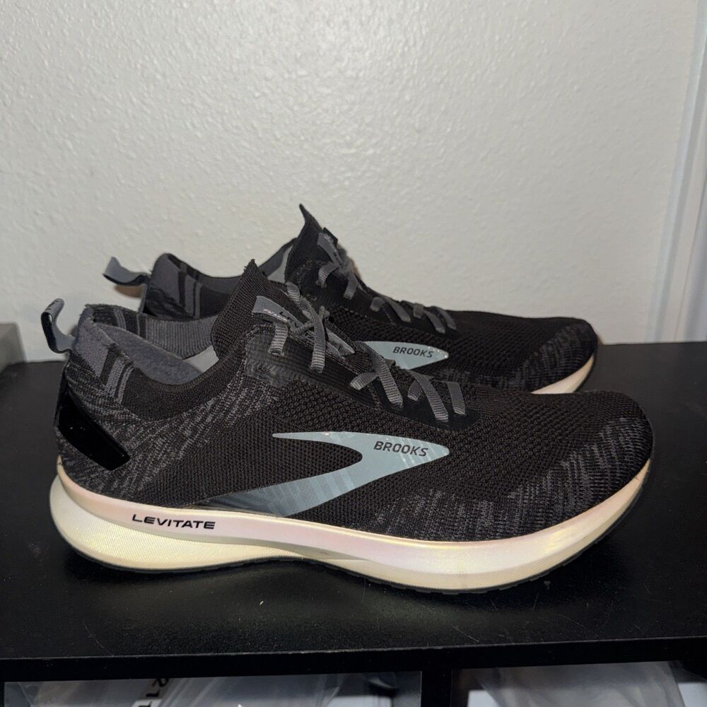 Brooks Women's Levitate 4 Running Shoes Black, Size 12 M